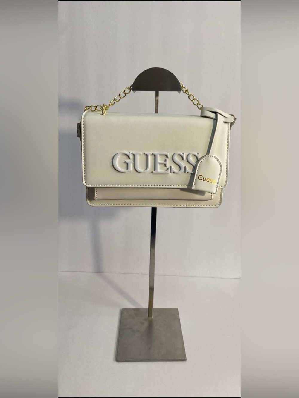 GUESS Bag✨👜 - Picture 4 of 10